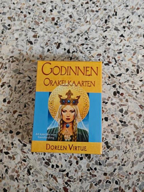 Doreen Virtue - Godinnen orakelkaarten, Boeken, Esoterie en Spiritualiteit, Zo goed als nieuw, Ophalen of Verzenden