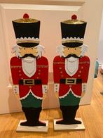 2 casse-noisettes en bois er feutrine, Enlèvement, Neuf