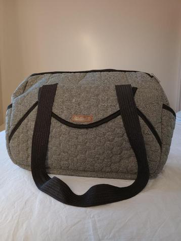 Luiertas beschikbaar voor biedingen