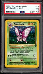 Venomoth Holo PSA 7 - 13/64 - Jungle 1999, Hobby en Vrije tijd, Verzamelkaartspellen | Pokémon, Verzenden, Zo goed als nieuw, Losse kaart