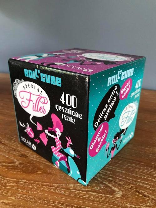 Jeu Roll'Cube Spécial filles, Hobby & Loisirs créatifs, Jeux de société | Jeux de plateau, Comme neuf, 1 ou 2 joueurs, Trois ou quatre joueurs