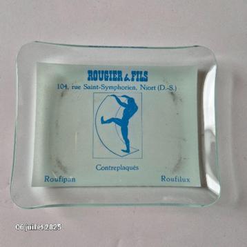 Rougier et fils glazen asbak van de toekomst, Niort, Roufipa beschikbaar voor biedingen