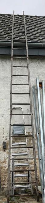 Oude houten ladder - 17 treden, Doe-het-zelf en Bouw, Ladders en Trappen, Ophalen, Gebruikt