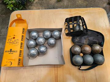 14 petanque ballen met draagtasjes. beschikbaar voor biedingen