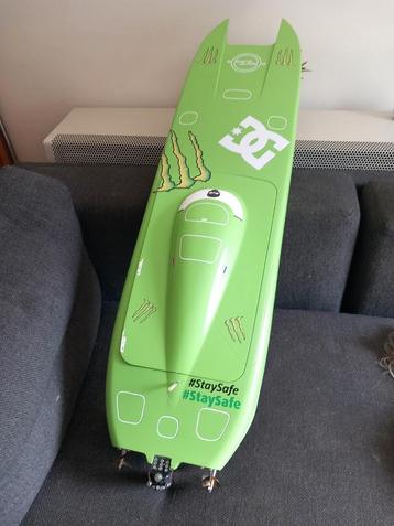 Mystic MHZ - RC Offshore Catamaran Polyester beschikbaar voor biedingen