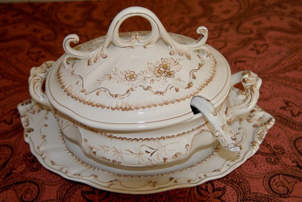 Bol à soupe en porcelaine antique, Enlèvement