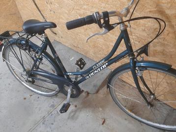 Damesfiets beschikbaar voor biedingen