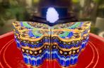 AWESOME BLUECLOISONNÉS COLLECTION WITH WONDERFUL MOTIFS, Ophalen