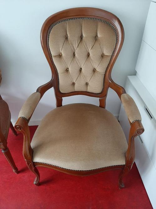 Antieke fauteuil / stoel goede staat, Huis en Inrichting, Fauteuils, Gebruikt, Hout, Stof, 50 tot 75 cm, Minder dan 75 cm, Ophalen
