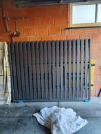 Metalen poort nieuw, Ophalen