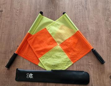 Scheidsrechters vlaggen merk B+D met tas beschikbaar voor biedingen