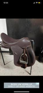 Wintec cair 17” veelzijdigheid, Dieren en Toebehoren, Paarden en Pony's | Zadels, Ophalen, Zo goed als nieuw