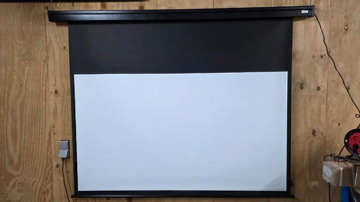 Nieuw Elektrisch Projectiescherm 77 Inch, Audio, Tv en Foto, Projectieschermen, Nieuw, Elektrisch, Ophalen