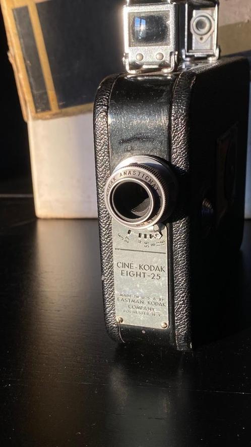 Vintage: 8 mm filmcamera-Kodak acht-25, Audio, Tv en Foto, Videocamera's Analoog, Camera, 8mm, Ophalen of Verzenden
