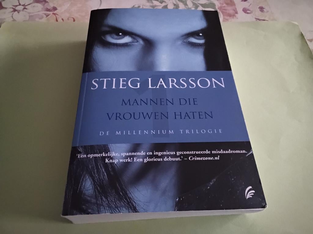 De Millennium Trilogie van Stieg Larsson / De 3 boeken 10 eu, Boeken, Thrillers, Zo goed als nieuw, Ophalen