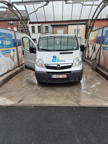 Opel vivaro adaptée au pmr, Autos, Achat, Vivaro, Diesel, Particulier