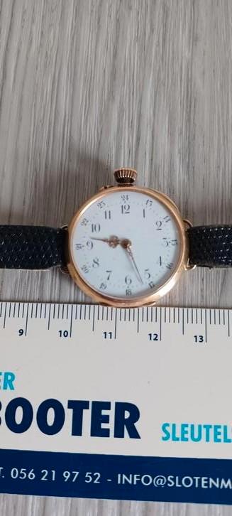Gouden dames uurwerk 18k  beschikbaar voor biedingen