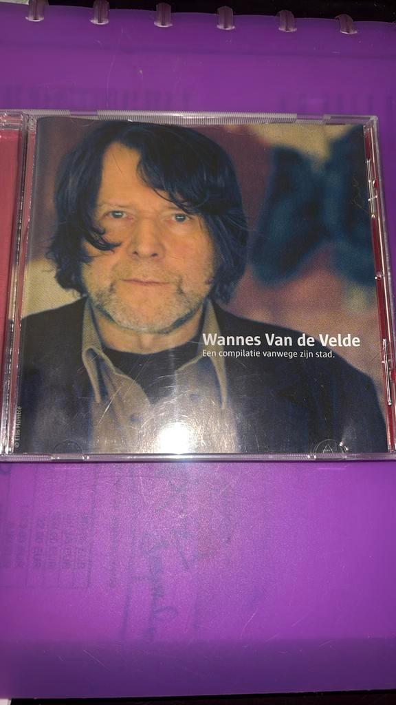 NIEUWSTAAT CD WANNES VAN DE VELDE/COMPILATIE VANW.ZIJN STAD, Cd's en Dvd's, Cd's | Nederlandstalig, Zo goed als nieuw, Ophalen of Verzenden