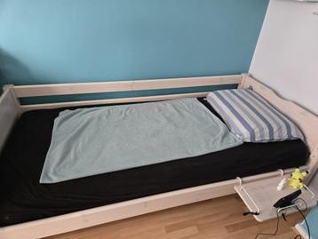 lit simple gratuit+bureau correspondant, 90 cm, Une personne, Enlèvement, Utilisé