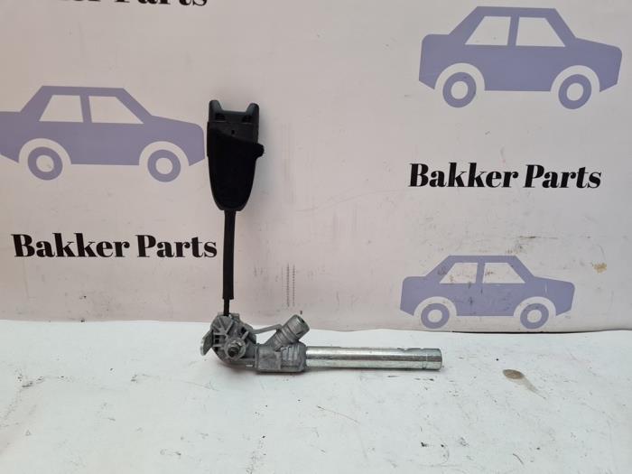 Tendeur de ceinture droit d'un Opel Corsa, Autos : Pièces & Accessoires, Habitacle & Garnissage, Opel, Utilisé, 3 mois de garantie