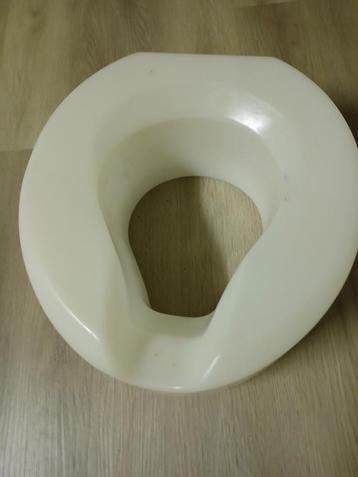 Toiletverhoger beschikbaar voor biedingen