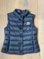 Moncler bodywarmer 4 jaar - Nieuwprijs 340 €, Enfants & Bébés, Vêtements enfant | Taille 104, Garçon ou Fille, Comme neuf, Manteau