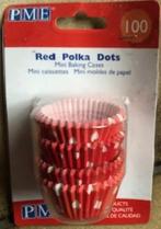mini-cupcakevormpjes red polka dots 100 pk,nieuw !, Ophalen of Verzenden, Nieuw, Cupcakes, Bakvorm