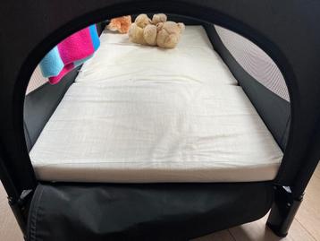 Reisbedje voor baby beschikbaar voor biedingen