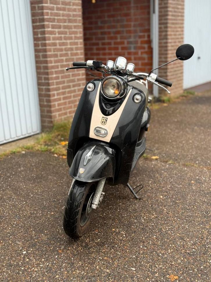 Scooter in prima staat 50cc, Vélos & Vélomoteurs, Scooters | Marques Autre, Comme neuf, Enlèvement