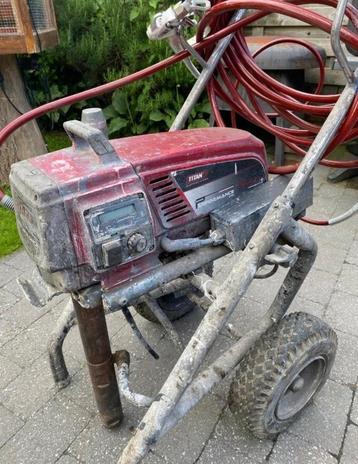 Titan 1650e verfspuit pomp / plamuurspuit pomp, Enlèvement, Utilisé, Pulvérisateur de peinture ou Pompe à peinture