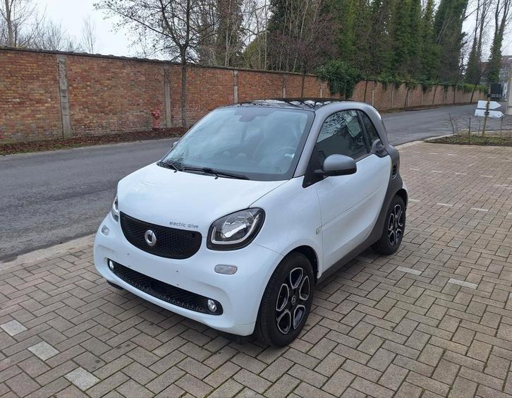 Smart Fortwo Coupe ED | 80dkm | AIRCO, Auto's, Smart, Bedrijf, Te koop, ForTwo, Airbags, Airconditioning, Bluetooth, Centrale vergrendeling