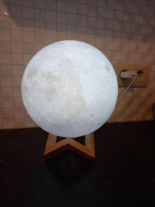 Moon Lamp RGB met afstandsbediening, Huis en Inrichting, Lampen | Tafellampen, Nieuw, Minder dan 50 cm, Kunststof, Ophalen of Verzenden