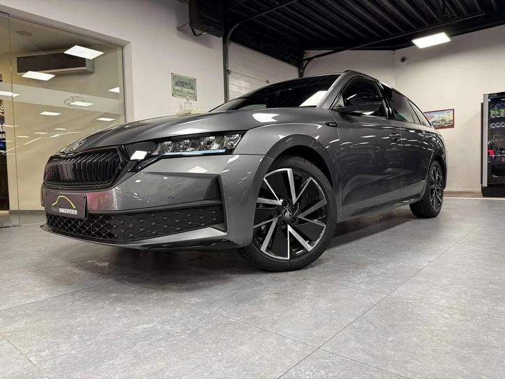 Skoda Octavia Octavia Combi 1.5 TSI mHEV DSG Sportline NIEUW, Auto's, Skoda, Te koop, Octavia, Achteruitrijcamera, Adaptive Cruise Control