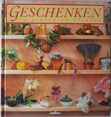 Geschenken in geuren en kleuren - Stephanie Donaldson beschikbaar voor biedingen