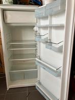 Inbouw frigo met diepvries vak, Elektronische apparatuur, Koelkasten en IJskasten, Ophalen, Zo goed als nieuw