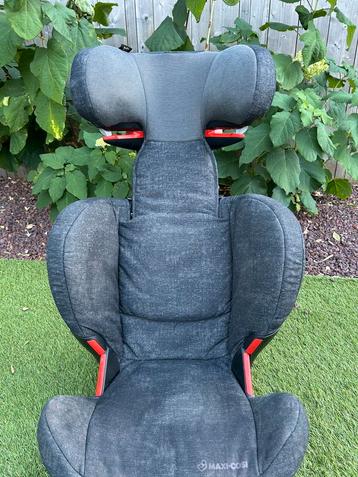 Maxi Cosi Rodifix Airprotect (Nomadblack) met isofix beschikbaar voor biedingen