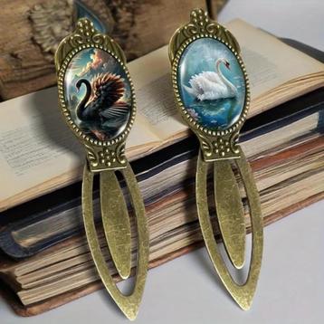 Boekenlegger (Vintage, met Glas), versch.soorten beschikbaar voor biedingen