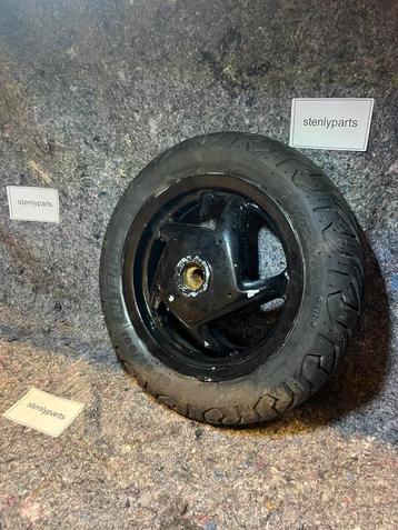 sp98 velg met band beschikbaar voor biedingen