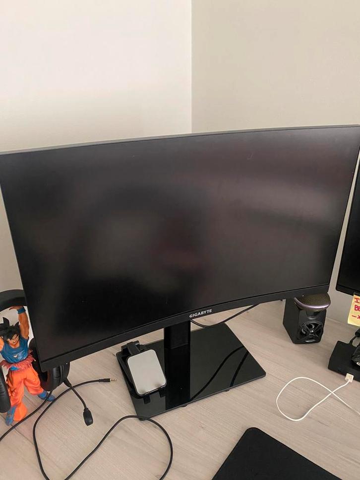 QHD 165 Hz 27” inch curved monitor Gigabyte, Computers en Software, Monitoren, Zo goed als nieuw, DisplayPort, HDMI, USB-C, Gaming