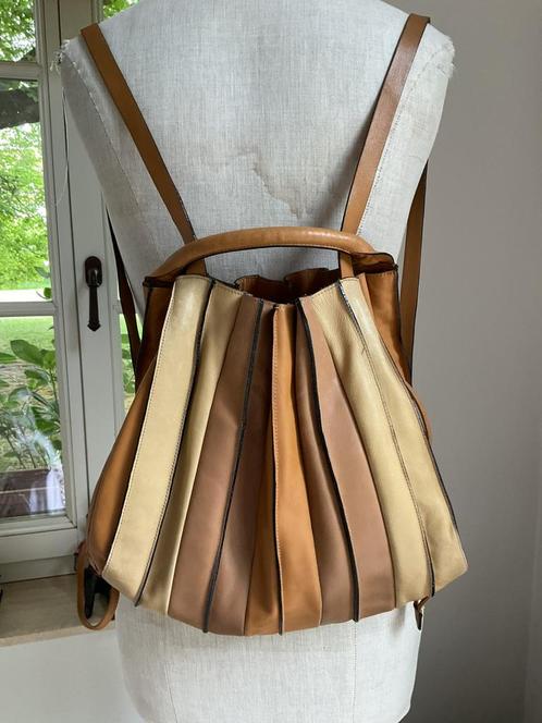 Rugtas van leder , lupo Barcelona, Handtassen en Accessoires, Tassen | Rugtassen, Gebruikt, Overige merken, Ophalen of Verzenden