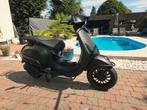 Vespa Sprint Notte B klasse, Fietsen en Brommers, Ophalen, Zo goed als nieuw