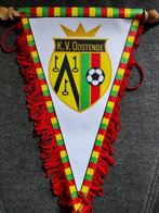 KV OOSTENDE VAAN/WIMPEL/PENNANT 17X28 CM MET STICK  FRANJE, Nieuw, Vaantje of Sjaal, Verzenden