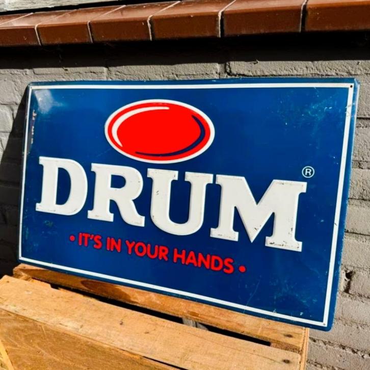 80's DRUM Reclamebord Shag Blikken Reclameplaat Vintage Blik, Verzamelen, Merken en Reclamevoorwerpen, Gebruikt, Reclamebord, Verzenden