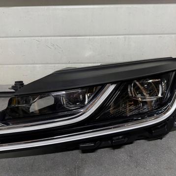 VW Arteon VOLLEDIG LED-licht links LIFT beschikbaar voor biedingen