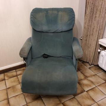 Gratis Gratis groene Stoffen relaxzetel in gebruikte staat  beschikbaar voor biedingen