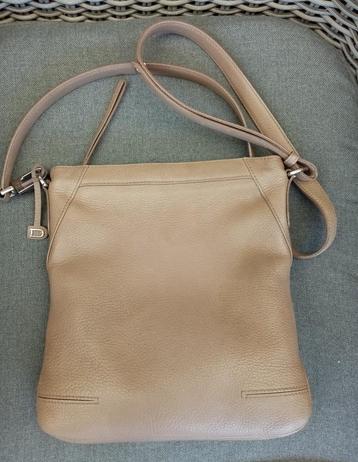 Delvaux taupe Lundi Crossbody disponible aux enchères