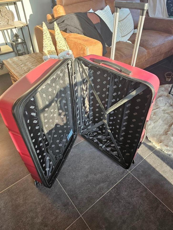 Grote reiskoffer met cijferslot en verbreedmogelijkheid, Handtassen en Accessoires, Koffers, Zo goed als nieuw, 70 cm of meer