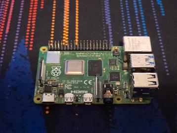 Raspberry Pi 4B officiel, Informatique & Logiciels, Enlèvement ou Envoi, Comme neuf