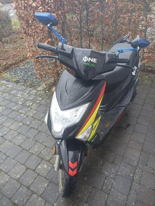 scooter à vendre, Vélos & Vélomoteurs, Scooters | Marques Autre, Comme neuf, Classe B (45 km/h), Essence, Enlèvement