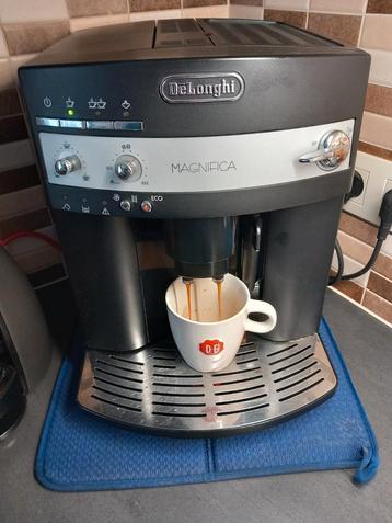 Delonghi Magnifica in goede staat  beschikbaar voor biedingen